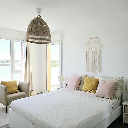 Lakeside Provence - Appartement Classe 4 Etoiles, Vue Sur Le Lac, Parking Sous-Sol, Double Clim Monteux Exterior photo