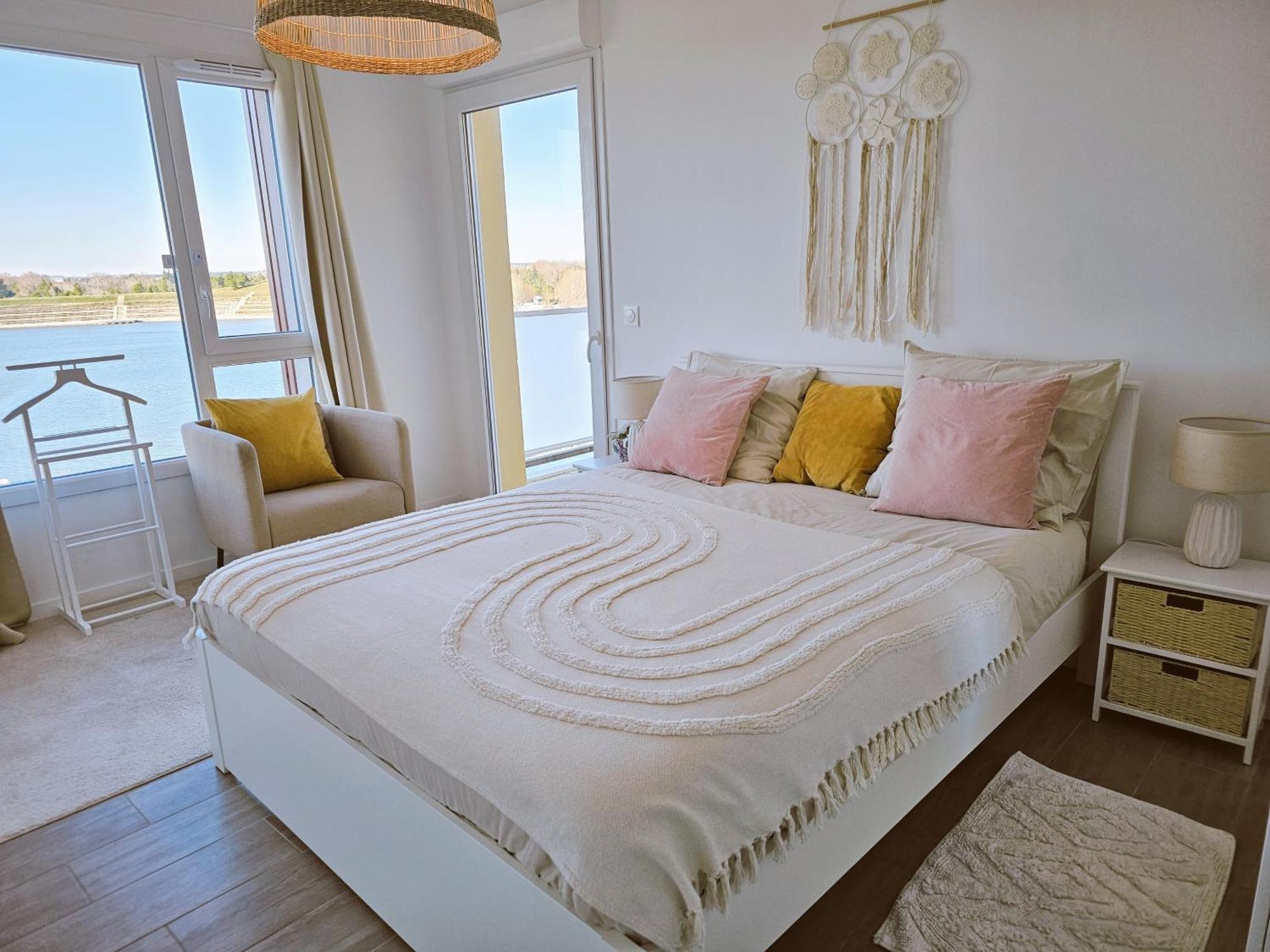 Lakeside Provence - Appartement Classe 4 Etoiles, Vue Sur Le Lac, Parking Sous-Sol, Double Clim Monteux Exterior photo
