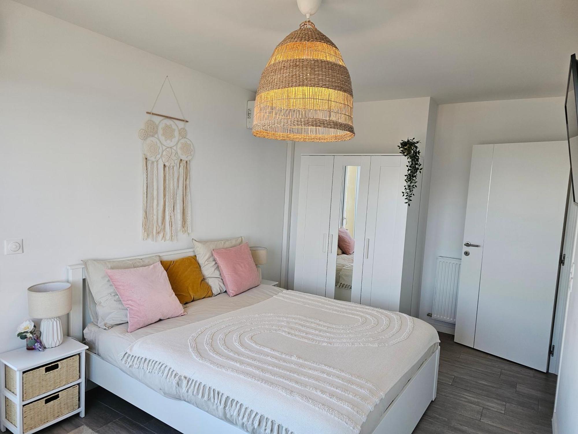 Lakeside Provence - Appartement Classe 4 Etoiles, Vue Sur Le Lac, Parking Sous-Sol, Double Clim Monteux Exterior photo