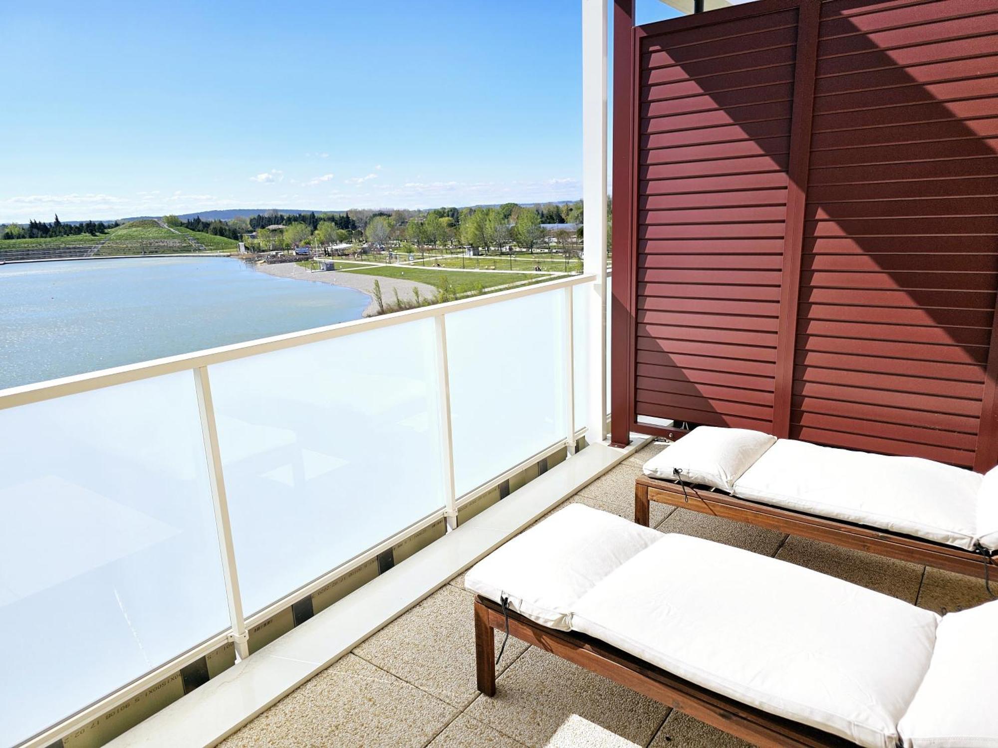Lakeside Provence - Appartement Classe 4 Etoiles, Vue Sur Le Lac, Parking Sous-Sol, Double Clim Monteux Exterior photo